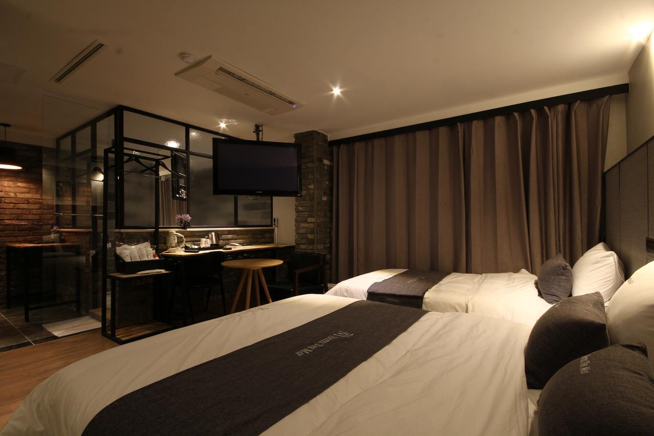 Hotel The May Gimhae Экстерьер фото