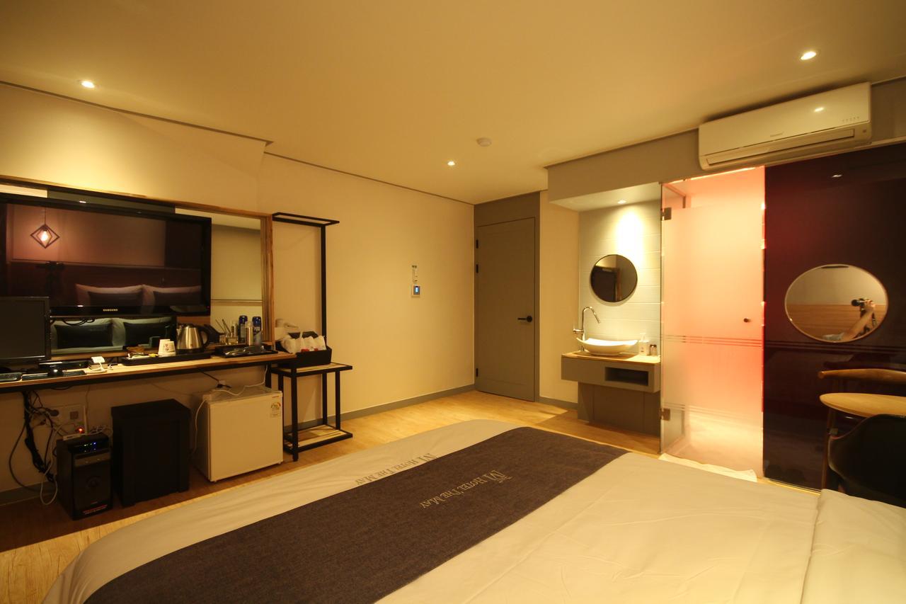 Hotel The May Gimhae Экстерьер фото